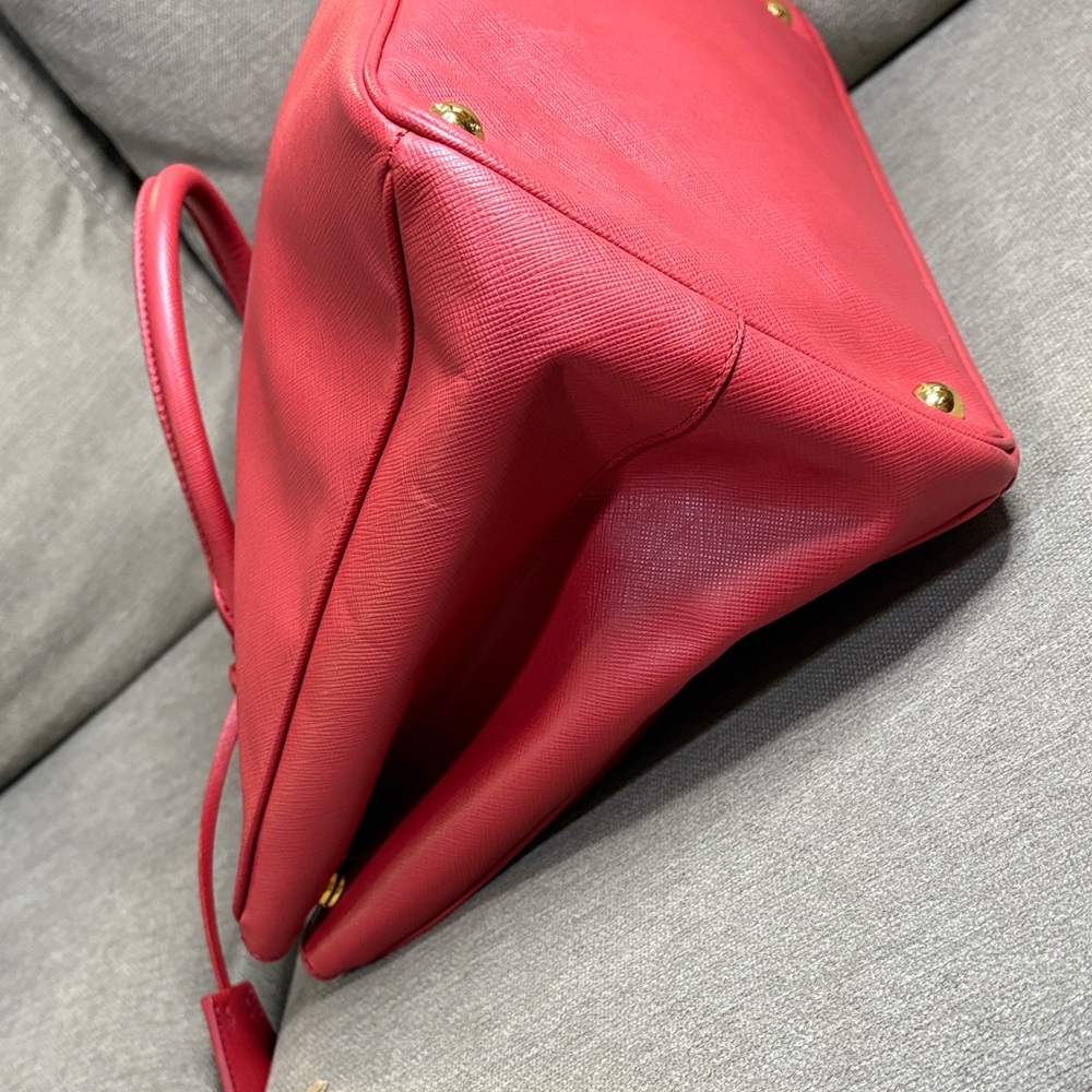 Prada Red Saffiano Lux Leather Tote Bag Authentic Double Handle - Picture 10 of 14